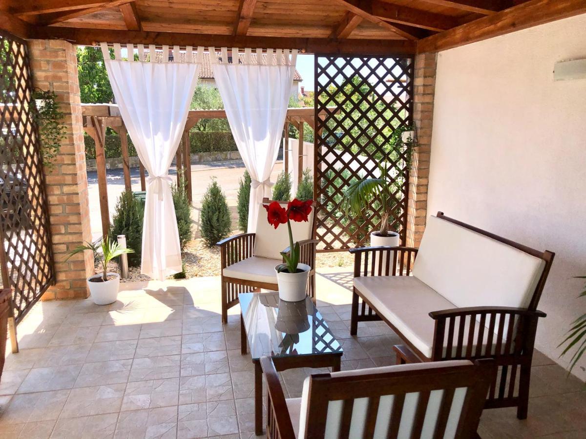 Apartments Roberta Novigrad Istria Extérieur photo