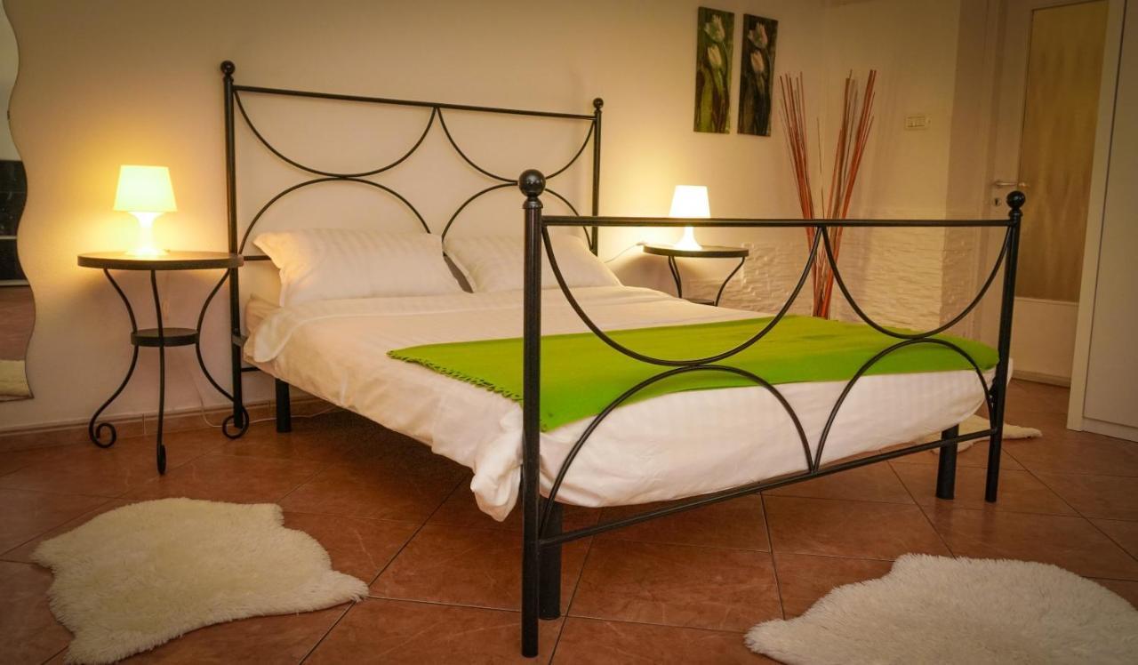 Apartments Roberta Novigrad Istria Extérieur photo