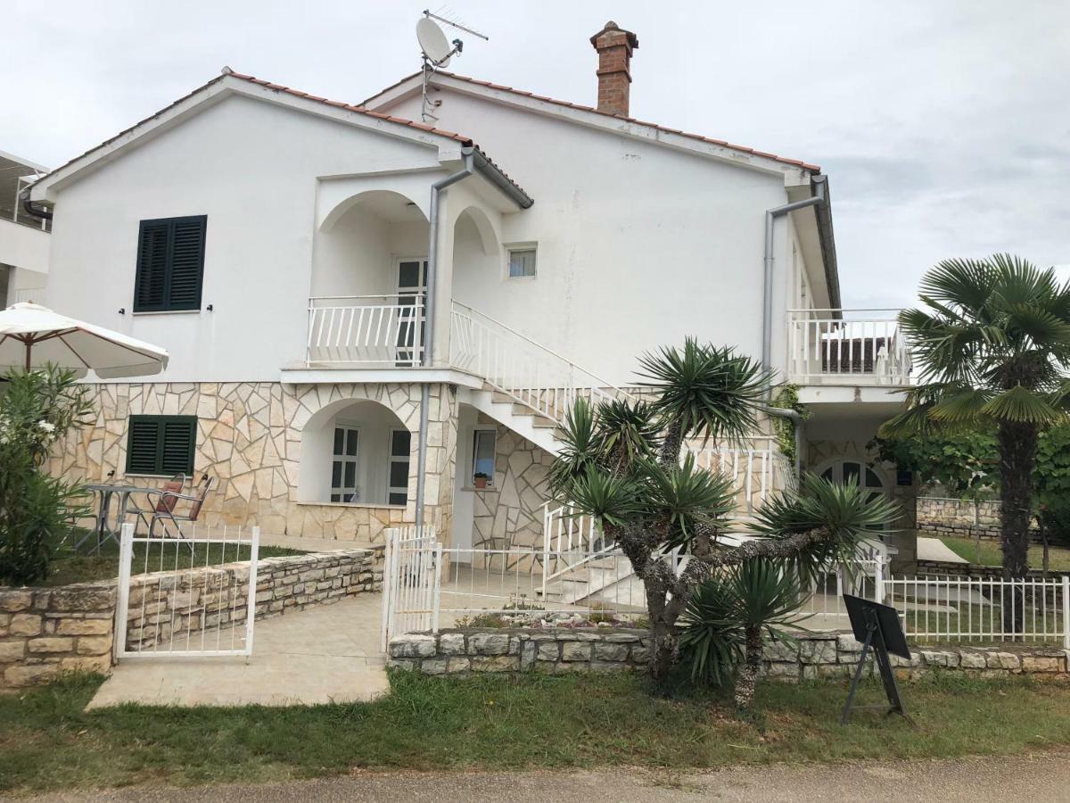 Apartments Roberta Novigrad Istria Extérieur photo