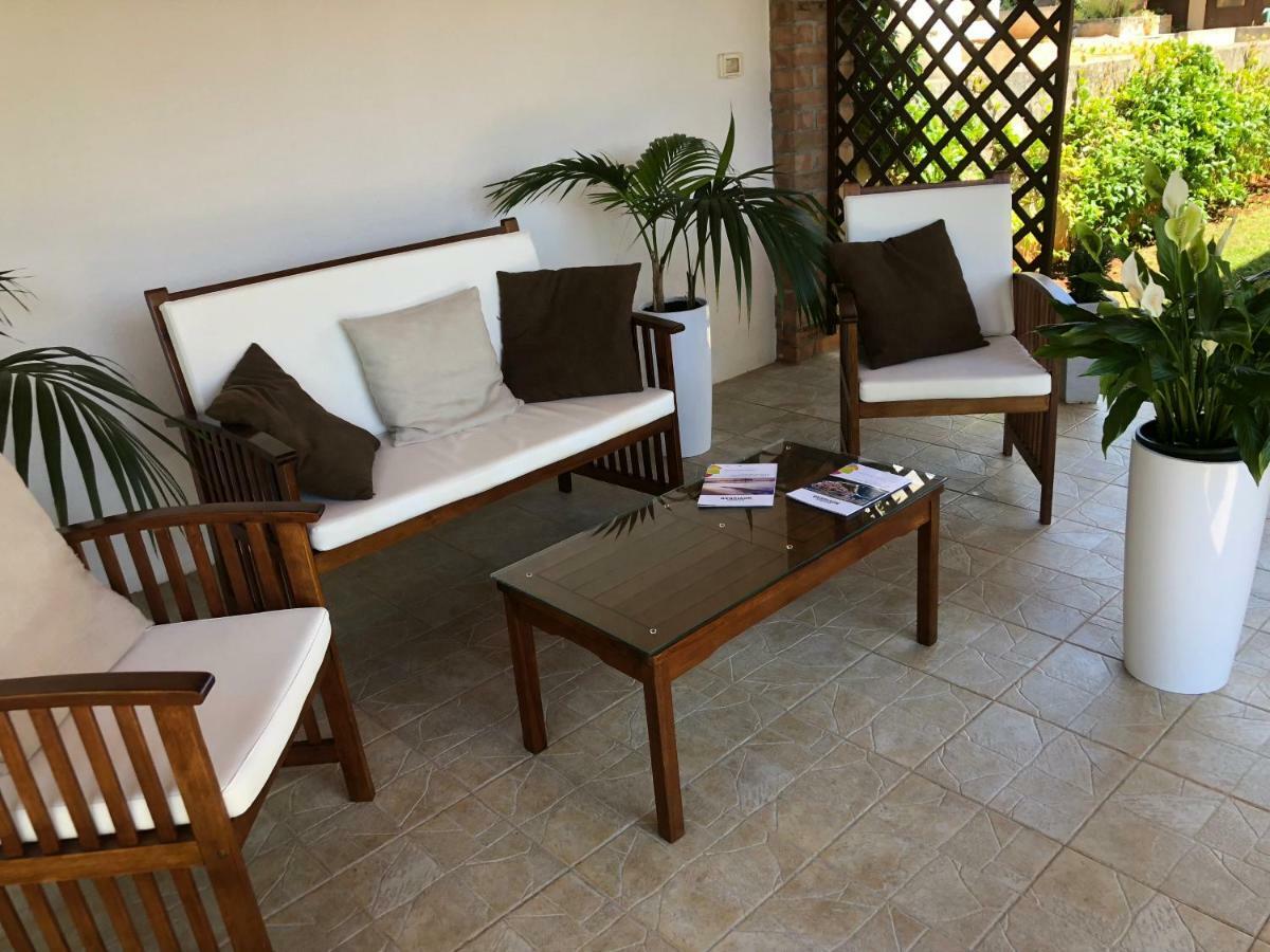 Apartments Roberta Novigrad Istria Extérieur photo